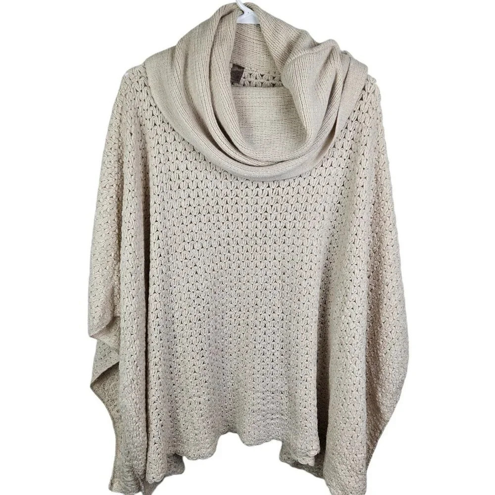 Francesca's Wrap Poncho Shawl One Size Open Knit Beige Tan Ivory New with Tag